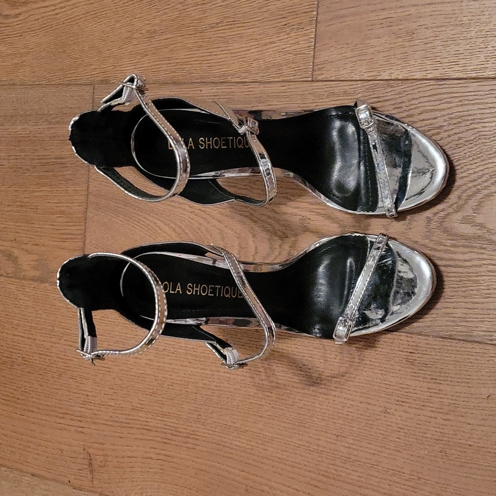 Lola Shoetique Silver Chrome high heels